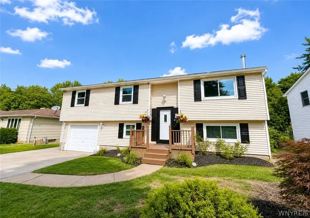 Photo 1 of Sale Pending at 14 E Park Dr, Lockport, NY 14094 | MLS# B1707606 | Listing updated on 2026-08-26