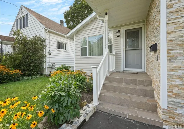 Photo 3 of Sale Pending at 125 Revere Ave, East Syracuse, NY 13057 | MLS# S1707419 | Listing updated on 2026-08-23