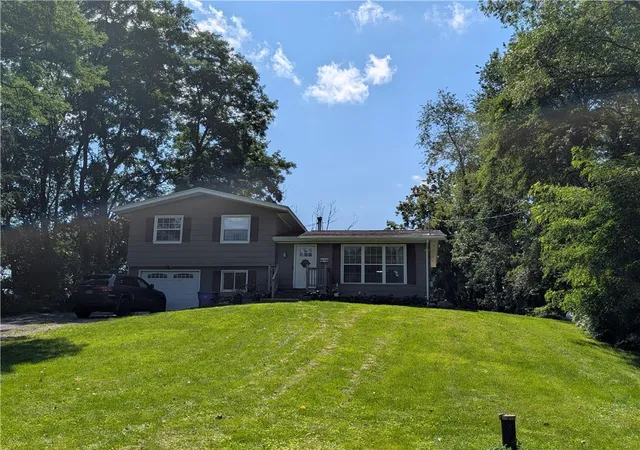 Photo 2 of Sale Pending at 16498 4th Section Rd, Holley, NY 14470 | MLS# R1707602 | Listing updated on 2026-08-26