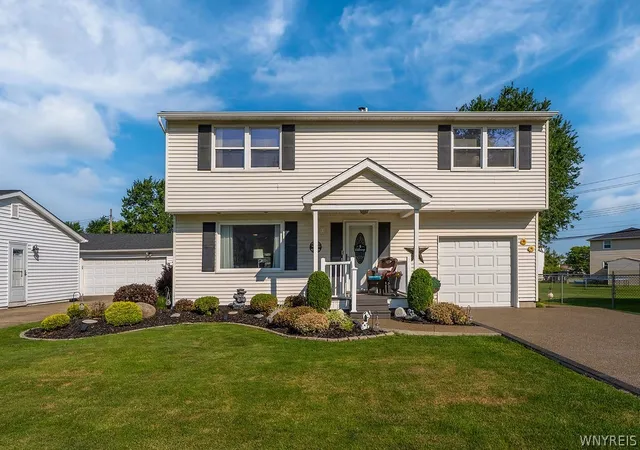 Photo 1 of Sale Pending at 16 Elm Ave, Buffalo, NY 14224 | MLS# B1707220 | Listing updated on 2026-08-27