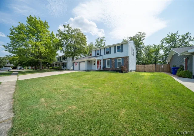 Photo 2 of Sale Pending at 391 Woodward Crescent, Buffalo, NY 14224 | MLS# B1707572 | Listing updated on 2026-08-24