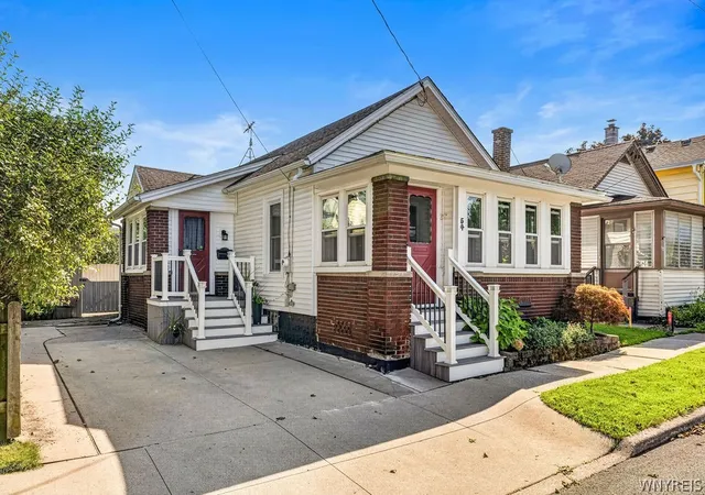 Photo 1 of Sale Pending at 54 Hill St, Lockport, NY 14094 | MLS# B1707617 | Listing updated on 2026-08-24