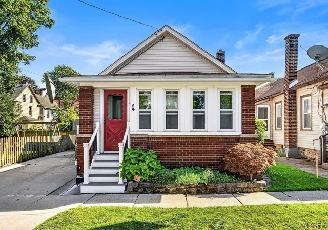 Photo 2 of Sale Pending at 54 Hill St, Lockport, NY 14094 | MLS# B1707617 | Listing updated on 2026-08-24
