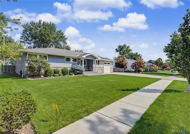 Photo 3 of Sale Pending at 50 Greentree Rd, Tonawanda, NY 14150 | MLS# B1707608 | Listing updated on 2026-08-26