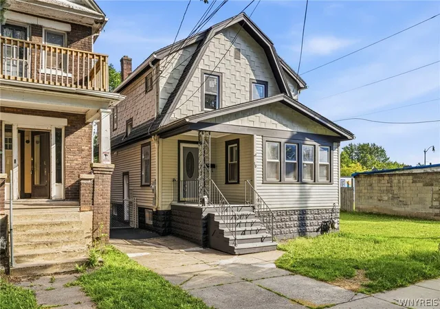 Photo 3 of Sale Pending at 15 Remoleno St, Buffalo, NY 14220 | MLS# B1707747 | Listing updated on 2026-09-02