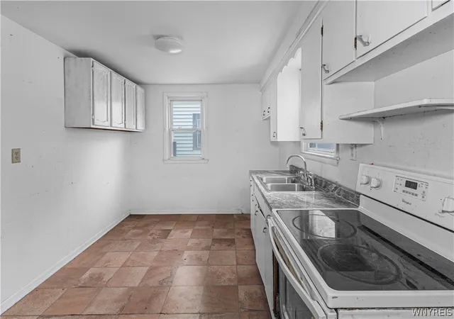 Photo 3 of Multi family home for sale at 2909 Ferry Ave, Niagara Falls, NY 14301 | MLS# B1705535 | Listing updated on 2026-09-05