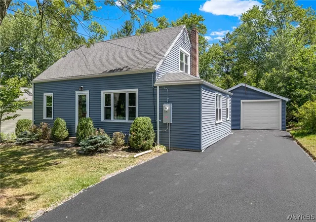Photo 3 of Sale Pending at 5469 S Freeman Rd, Orchard Park, NY 14127 | MLS# B1707751 | Listing updated on 2026-08-26