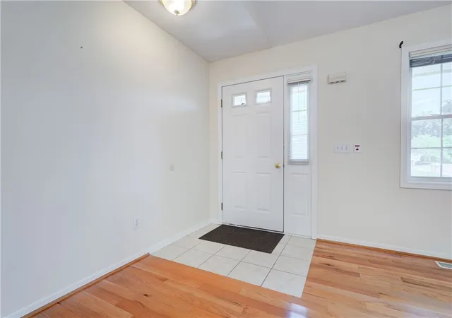 Photo 3 of Sale Pending at 73 Logans Run, Rochester, NY 14626 | MLS# R1706620 | Listing updated on 2026-08-31