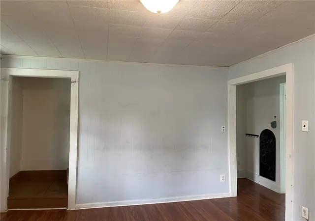 Photo 3 of Single family home for sale at 4 Hickory St, Norwich, NY 13815 | MLS# R1707477 | Listing updated on 2026-08-24