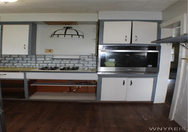 Photo 3 of Single family home for sale at 164 Long Ave, Hamburg, NY 14075 | MLS# B1707764 | Listing updated on 2026-08-24