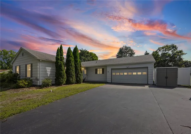 Photo 1 of Sale Pending at 5 Starlight Cir, Fairport, NY 14450 | MLS# R1707136 | Listing updated on 2026-08-25