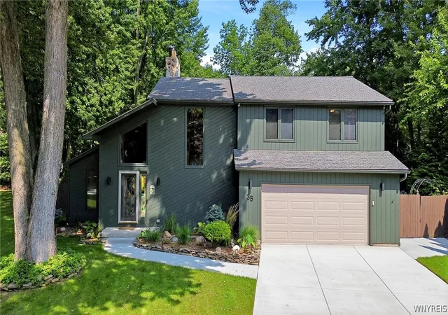 Photo 1 of Sale Pending at 35 Lancelot Ct, Getzville, NY 14068 | MLS# B1707631 | Listing updated on 2026-08-25