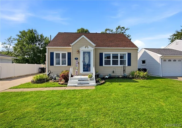 Photo 3 of Sale Pending at 72 Taylor Dr, Tonawanda, NY 14150 | MLS# B1706157 | Listing updated on 2026-08-26