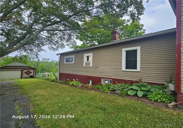 Photo 3 of Sale Pending at 14 Monroe St, Silver Creek, NY 14136 | MLS# B1707823 | Listing updated on 2026-08-21