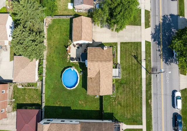 Photo 3 of Sale Pending at 222 S Ogden St, Buffalo, NY 14206 | MLS# B1707154 | Listing updated on 2026-09-14