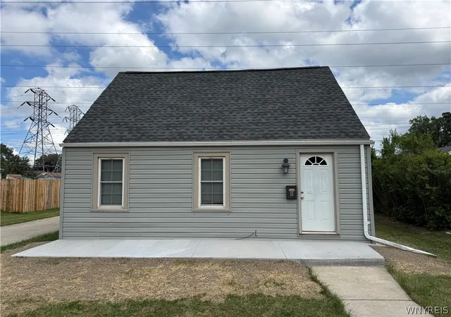 Photo 1 of Sale Pending at 15 Heather Rd, Buffalo, NY 14225 | MLS# B1707616 | Listing updated on 2026-09-09