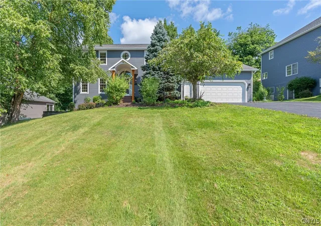 Photo 2 of Single family home for sale at 7815 Rolling Ridge Dr, Manlius, NY 13104 | MLS# S1705963 | Listing updated on 2026-09-05
