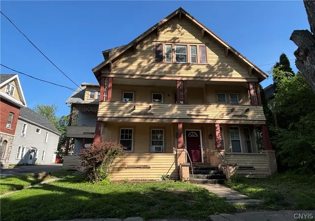 Photo 3 of Multi family home for sale at 207 Green St, Syracuse, NY 13203 | MLS# S1707743 | Listing updated on 2026-08-17
