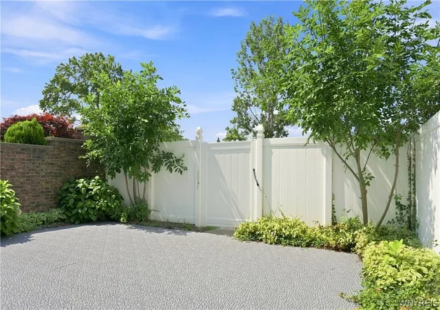 Photo 3 of Single family home for sale at 90 Carriage Dr #8, Orchard Park, NY 14127 | MLS# B1707862 | Listing updated on 2026-09-07