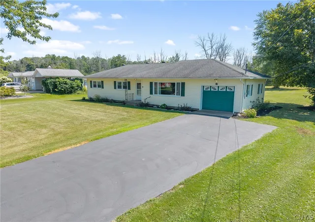 Photo 3 of Sale Pending at 24 Castle Dr, Oswego, NY 13126 | MLS# S1707901 | Listing updated on 2026-08-25