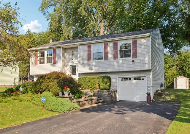 Photo 1 of Sale Pending at 59 Hay Market Rd, Rochester, NY 14624 | MLS# R1706820 | Listing updated on 2026-08-25