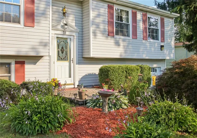 Photo 3 of Sale Pending at 59 Hay Market Rd, Rochester, NY 14624 | MLS# R1706820 | Listing updated on 2026-08-25