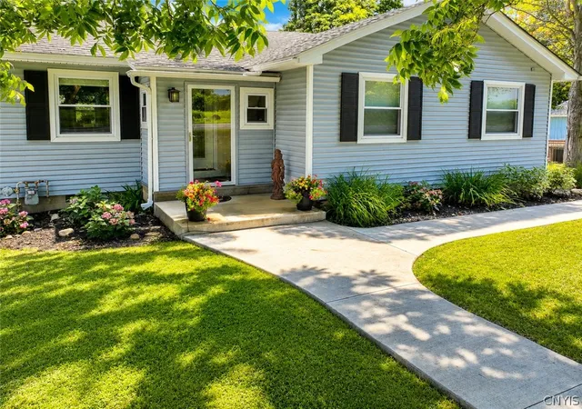 Photo 1 of Sale Pending at 6207 E Lake Rd, Auburn, NY 13021 | MLS# S1707593 | Listing updated on 2026-09-10