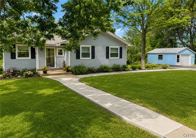 Photo 3 of Sale Pending at 6207 E Lake Rd, Auburn, NY 13021 | MLS# S1707593 | Listing updated on 2026-09-10