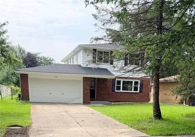 Photo 2 of Sale Pending at 199 Tonawanda Crk Rd, Buffalo, NY 14228 | MLS# B1707864 | Listing updated on 2026-09-14