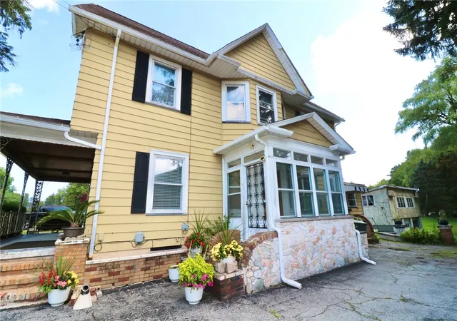 Photo 2 of Sale Pending at 708 Helendale Rd, Rochester, NY 14609 | MLS# R1706679 | Listing updated on 2026-09-08
