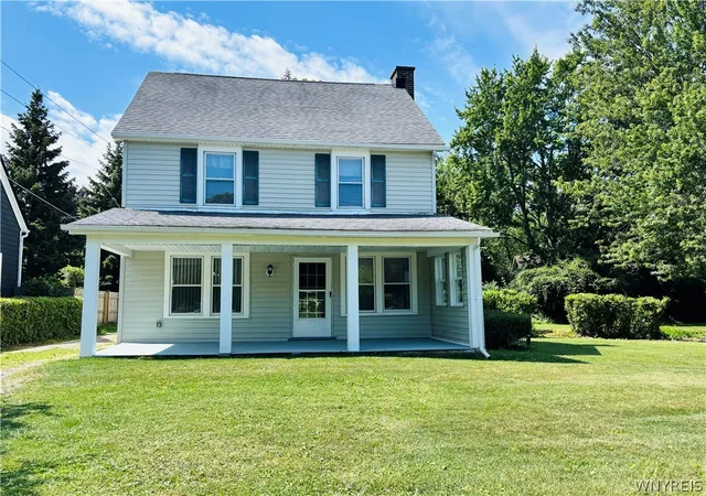 Single family home for sale at 1933 Crescent, Lake View, NY 14085 | MLS# B1707480
