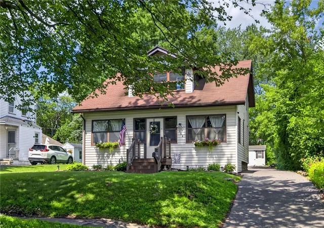 Photo 2 of Sale Pending at 164 Vinton Rd, Rochester, NY 14622 | MLS# R1707822 | Listing updated on 2026-08-26