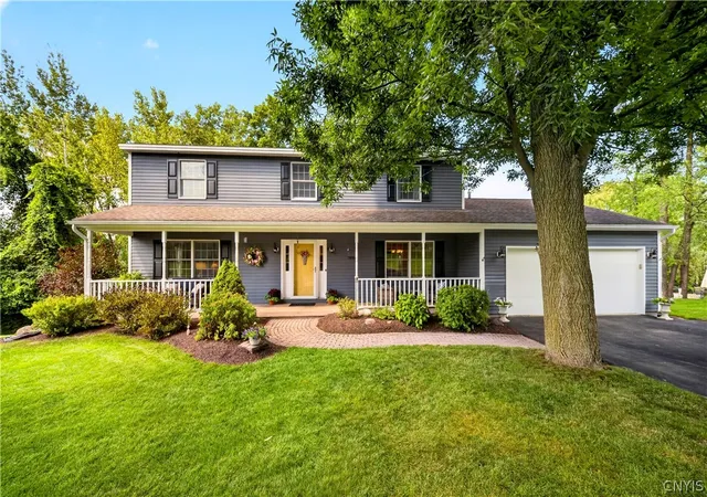 Photo 1 of Sale Pending at 7891 E Ridge Pointe Dr, Fayetteville, NY 13066 | MLS# S1706742 | Listing updated on 2026-08-26