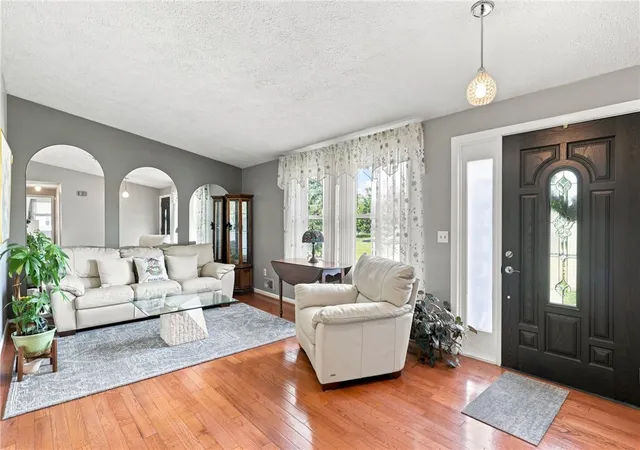 Photo 3 of Sale Pending at 108 Long Wood Dr, Rochester, NY 14612 | MLS# R1707337 | Listing updated on 2026-09-01