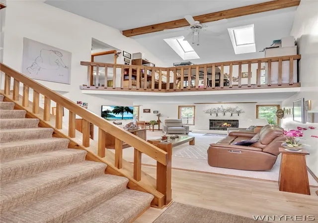 Photo 4 of Sale Pending at 136 Northwood Dr, Depew, NY 14043 | MLS# B1707126 | Listing updated on 2026-08-31