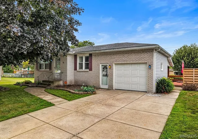 Photo 1 of Sale Pending at 31 George Dr, Buffalo, NY 14224 | MLS# B1706368 | Listing updated on 2026-08-28