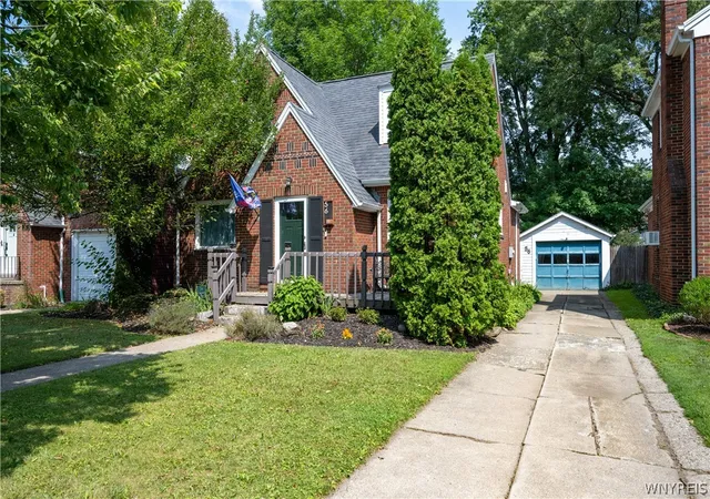 Photo 1 of Sale Pending at 56 University Ct, Buffalo, NY 14226 | MLS# B1707690 | Listing updated on 2026-08-29