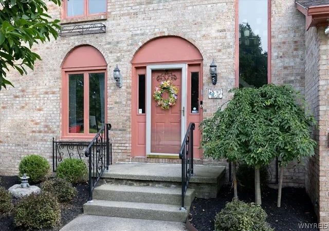 Photo 3 of Sale Pending at 486 Cottonwood Dr, Buffalo, NY 14221 | MLS# B1707880 | Listing updated on 2026-08-24