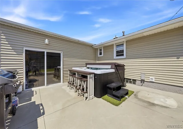 Photo 3 of Sale Pending at 85 Lemoine Ave, Buffalo, NY 14227 | MLS# B1707753 | Listing updated on 2026-08-29