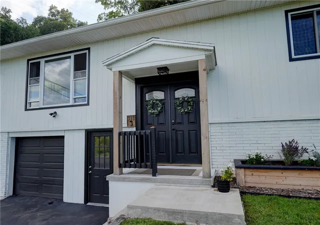 Photo 2 of Sale Pending at 303 Victor Rd, Fairport, NY 14450 | MLS# R1707454 | Listing updated on 2026-09-02