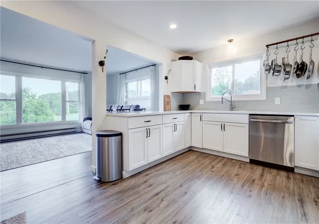 Photo 4 of Sale Pending at 303 Victor Rd, Fairport, NY 14450 | MLS# R1707454 | Listing updated on 2026-09-02