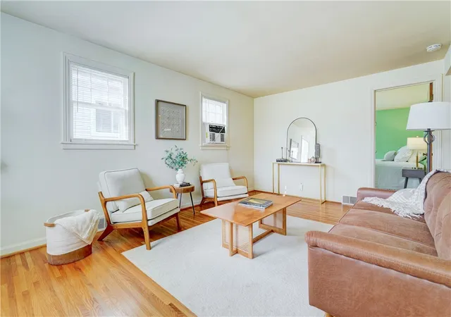 Photo 3 of Sale Pending at 517 W Filbert St, East Rochester, NY 14445 | MLS# R1707638 | Listing updated on 2026-08-26