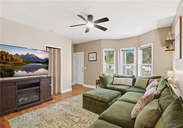 Photo 4 of Sale Pending at 190 Laverack Ave, Depew, NY 14043 | MLS# B1707405 | Listing updated on 2026-09-03
