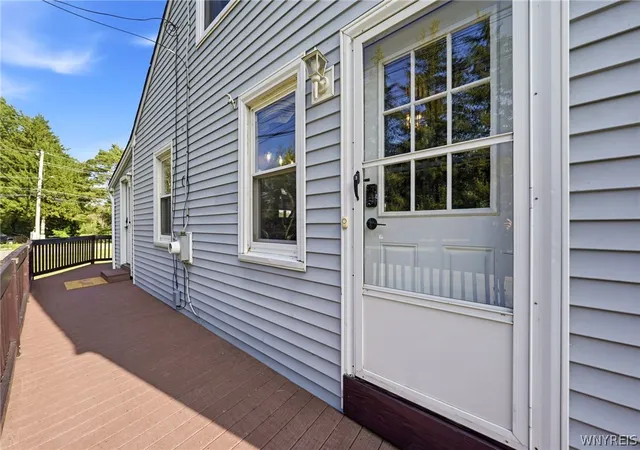 Photo 4 of Sale Pending at 4810 Bay View Rd, Hamburg, NY 14075 | MLS# B1707703 | Listing updated on 2026-09-03