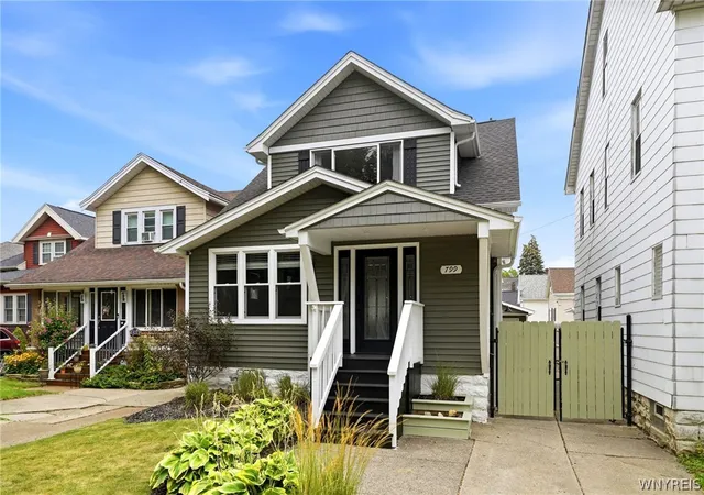 Photo 1 of Single family home for sale at 799 Mckinley Pkwy, Buffalo, NY 14220 | MLS# B1707866 | Listing updated on 2026-08-25