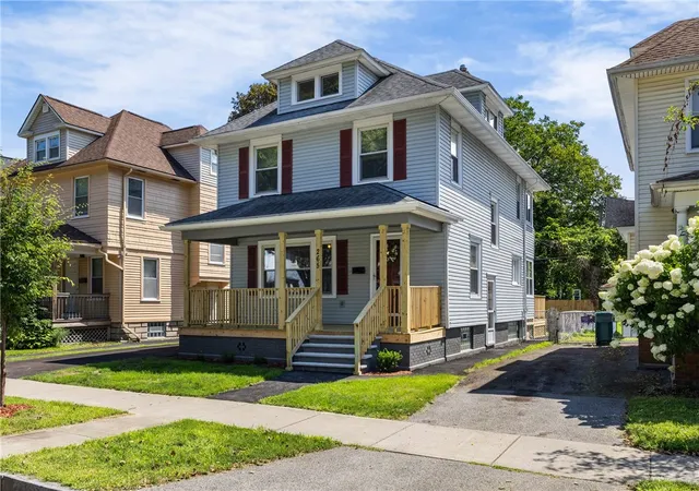 Photo 3 of Sale Pending at 265 Melville St, Rochester, NY 14609 | MLS# R1707143 | Listing updated on 2026-08-28