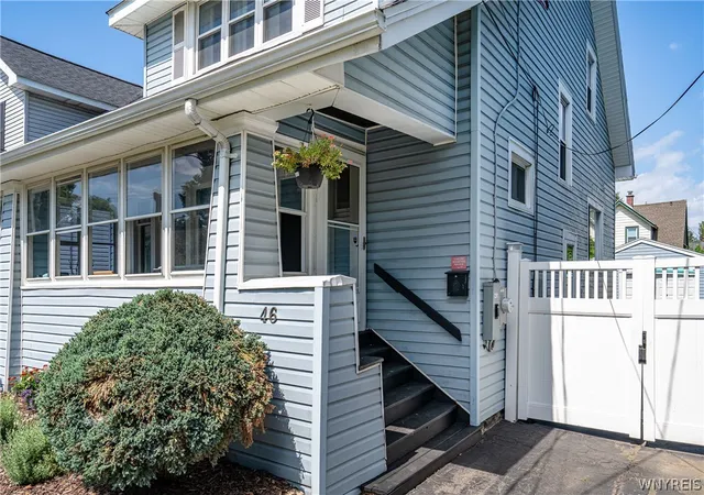 Photo 3 of Single family home for sale at 46 Strathmore Ave, Buffalo, NY 14220 | MLS# B1707187 | Listing updated on 2026-09-16