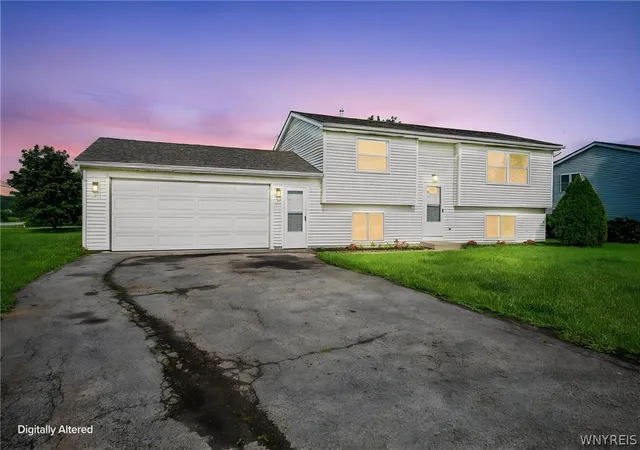 Photo 3 of Sale Pending at 6304 Old Beattie Rd, Lockport, NY 14094 | MLS# B1707520 | Listing updated on 2026-08-31