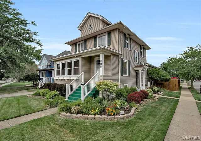 Photo 1 of Sale Pending at 209 Delaware Rd, Buffalo, NY 14217 | MLS# B1707802 | Listing updated on 2026-08-26