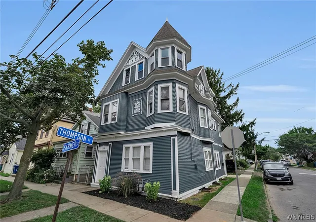 Photo 1 of Sale Pending at 129 Farmer St, Buffalo, NY 14207 | MLS# B1707680 | Listing updated on 2026-09-03